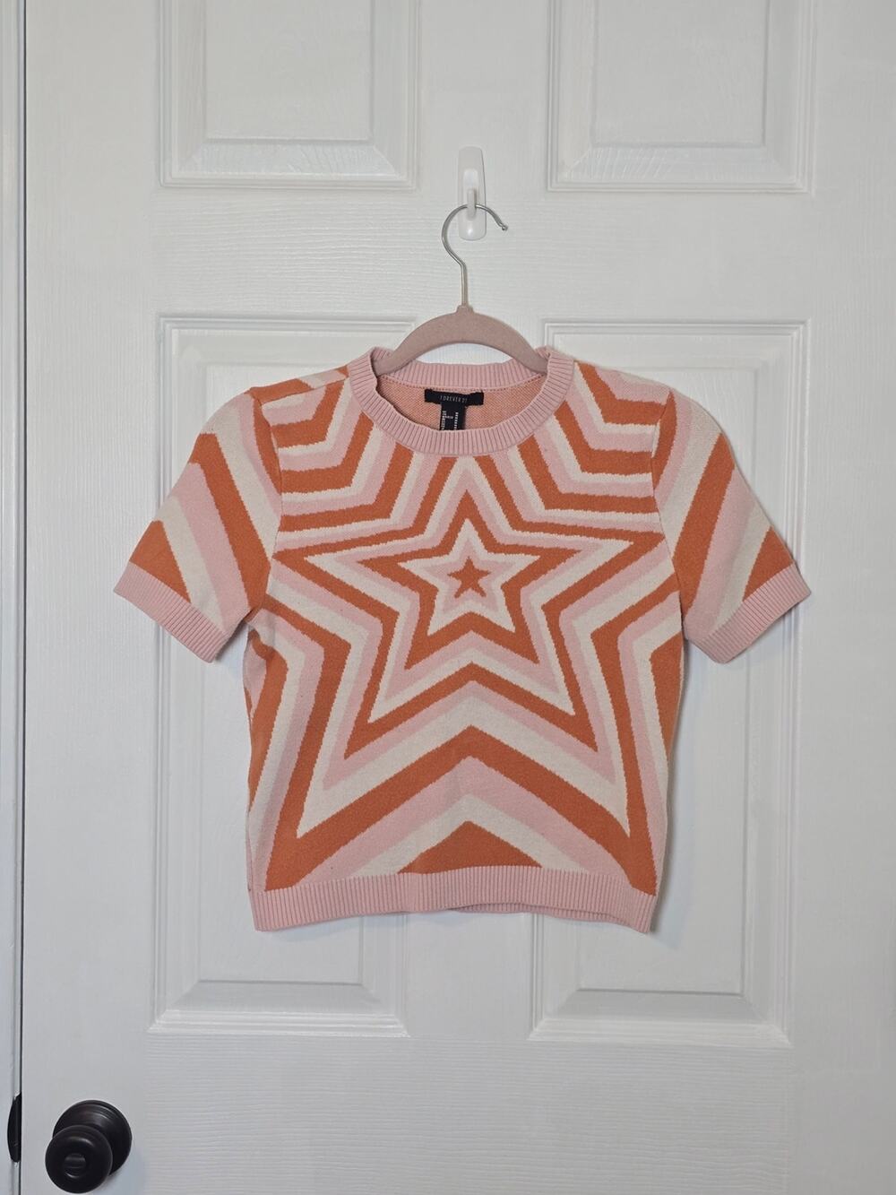 Forever 21 Pink and Orange Chevron Star Short Sleeve Knit Sweater Crop Top M